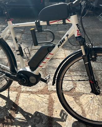 Bici elettrica assistita KTM macina cross 8