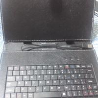 Cover per tablet con tastiera