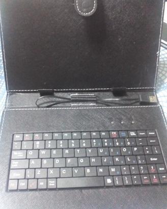 Cover per tablet con tastiera