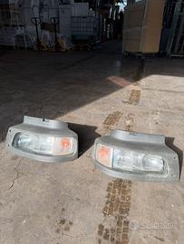 Fanali anteriori Renault Midlum