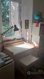 Scrivania bambini Ikea Flisat  + sgabello 