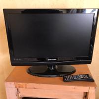 TV SAMSUNG 22 pollici decoder incorporato