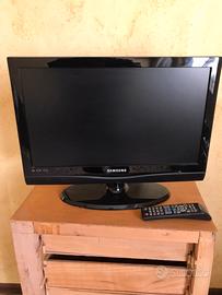 TV SAMSUNG 22 pollici decoder incorporato