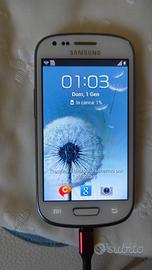 Samsung Galaxy modello GT-I8190 funzionante