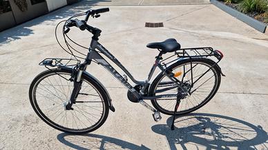 Atala Discovery 28" Bici Donna trekking