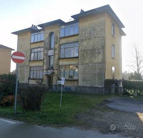 Immobile in asta di 82 m² con 3 locali a Sesto Cal