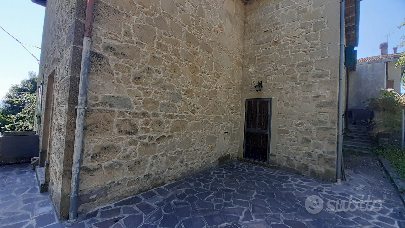 Porzione terratetto in sasso - Vista 2