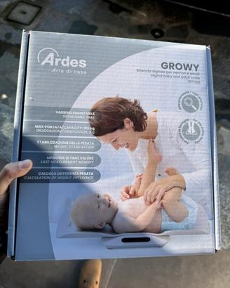 bilancia pesa neonati