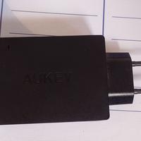 Alimentatore caricatore USB Aukey Android Iphone