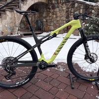 Mtb CANYON LUX World cup CFR AXS   2025