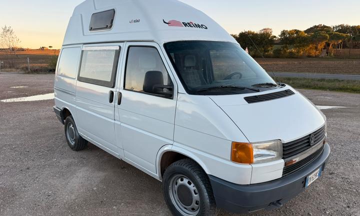 Camper wolkwagen reimo 2.4 d anno 1991 4 posti
