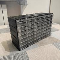 Cassettiera con 48 cassetti