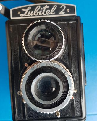 Macchina fotografica a pozzetto