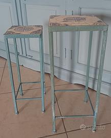 coppia di sgabelli ornamentali 