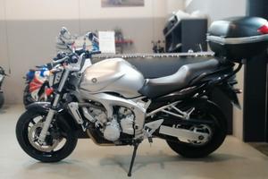 Yamaha FZ6