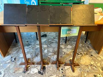 Set 4 leggii in legno massiccio, del 900