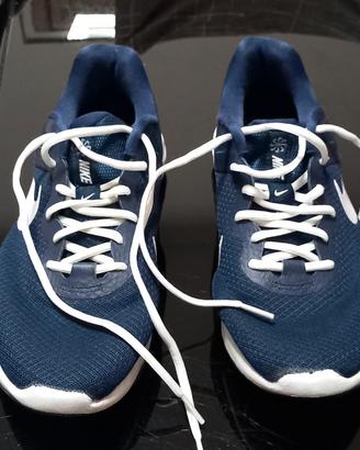 Scarpe da ginnastica Nike blu e bianche