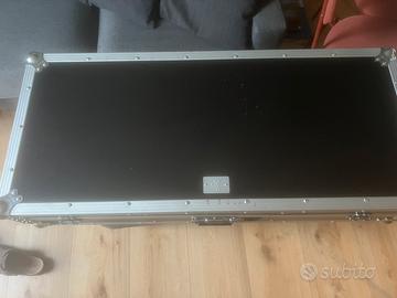 Flightcase / Custodia per consolle dj