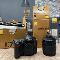 Nikon D7000 + 18-105