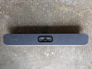 Poly Studio X30 – Videobar 4K per videoconferenze 