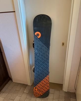 Snowboard Nitro con attacchi Raiden