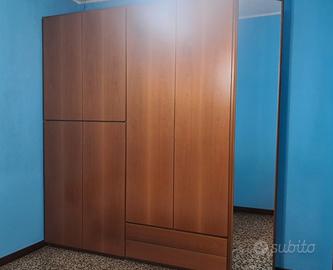 Armadio 7 Ante Legno Noce + Specchio & 2 Cassetti