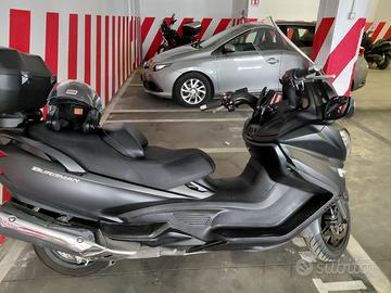 Suzuki Burgman 650