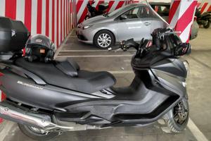 Suzuki Burgman 650