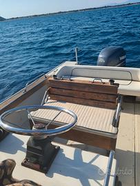 Boston Whaler 25 Outrage Yamaha 4t 225hp