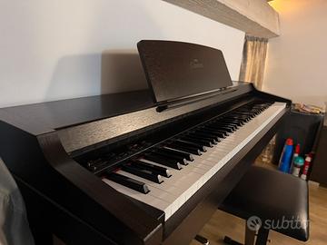 Yamaha Clavinova CLP 135S