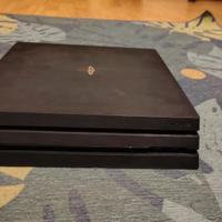 PlayStation 4 pro con un gioco ( God of war Ragnar