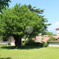 3 LOCALI A CORTE FRANCA