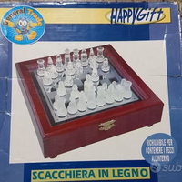 Scacchiera in legno e vetro satinato e lucido