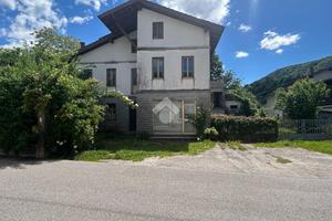 CASA INDIPENDENTE A VILLA SANTINA