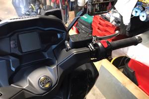 Colore nero opaco e carbonio