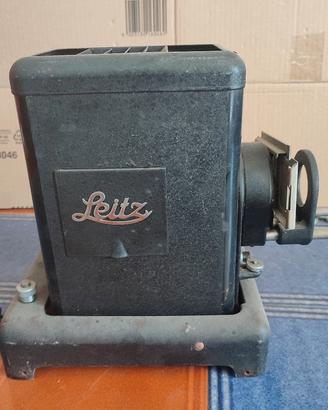 PROIETTORE LEITZ ANALOGICO DIAPOSITIVE ANTICO 