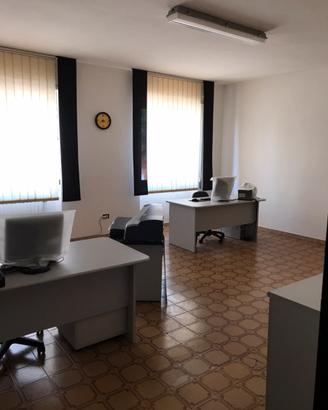 Appartamento uso ufficio o servizi vari