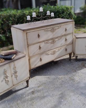 comò e comodini stile provenzale