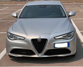 Alfa Romeo Giulia 2.2 190CV My2021