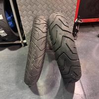 Coppia di pneumatici Bridgestone Batlax AT41