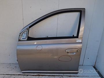 670020D100 PORTA ANTERIORE SX TOYOTA YARIS I REST 