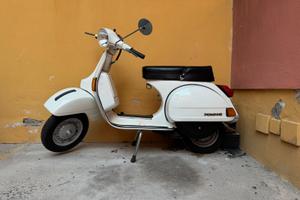 Piaggio Vespa PX150E