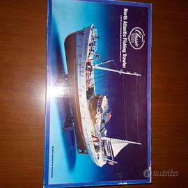 modellino in kit da costruire di peschereccio