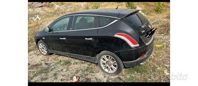 Vari pezzi lancia delta 1.9 twinturbo 2013