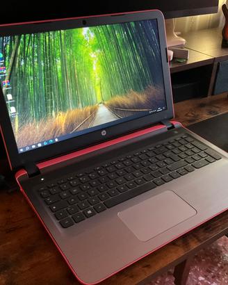 Notebook HP Pavilion 15,6” —LEGGERE BENE—