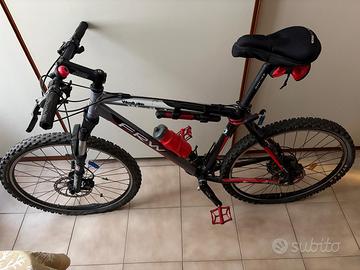 Mountain bike FRW westlake nera e rossa