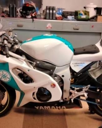 Ricambi Yamaha r6 anno 2001