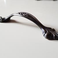 Maniglie in ottone per mobili vintage