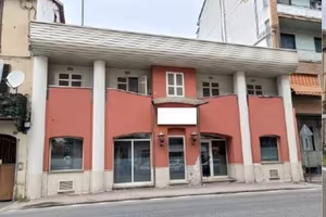 Immobile in asta di 83 m² con 4 locali a Asti