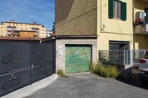 Box auto 30 mq via Vittorio Alfieri